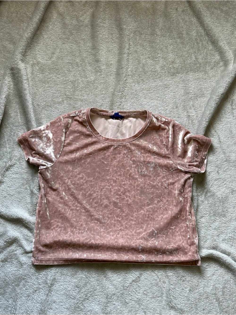 Aeropostale Pink Velvet Short Sleeve Tee